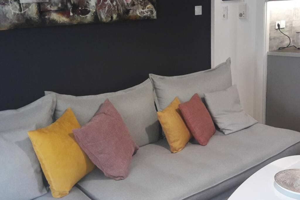 Elegant & Charming Apt. In The Hilton Area Atenas Exterior foto